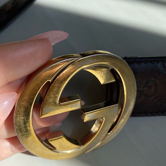 Gucci GG emblem hobo shoulder bag and matching belt - Picture 13 of 16